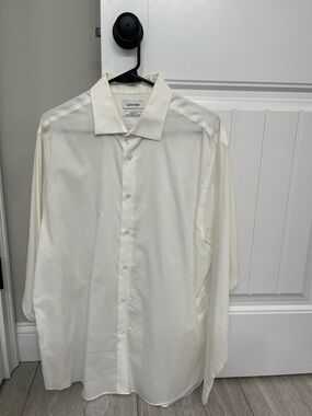 Calvin Klein Men's White Long-Sleeve Dress Shirt